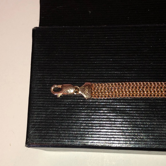 Mesh Gold Bracelet - Picture 2 of 6